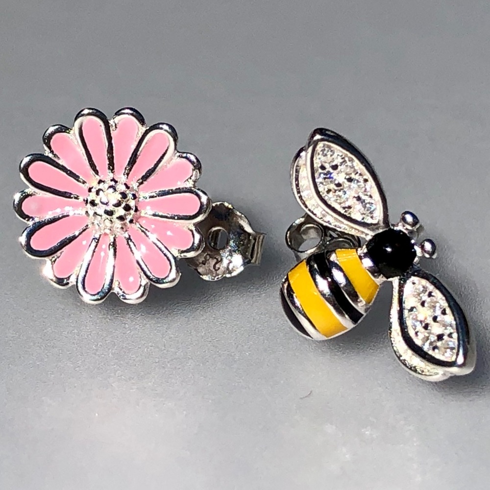 🐝 Sterling Silver Enamel Unbalanced Stud Earrings